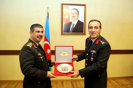 Azerbaijani Defense Minister receives Turkish National Defense Ministry